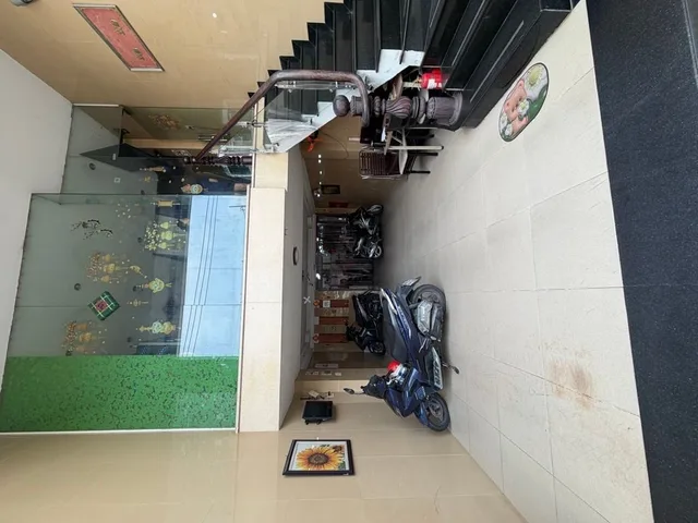 Mặt Tiền Đường Trung Chánh, Khách Sạn 7 Tầng, DT: 100m² full thổ cư ngang 6,2m giá 21 tỷ tại Xã Hóc Môn