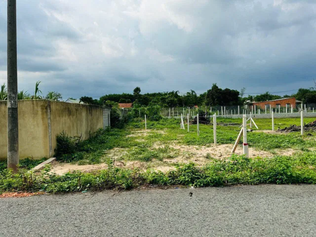 DUY NHẤT 1 LÔ TẠI TRẢNG BÀNG, 100M2, SHR , 595TR