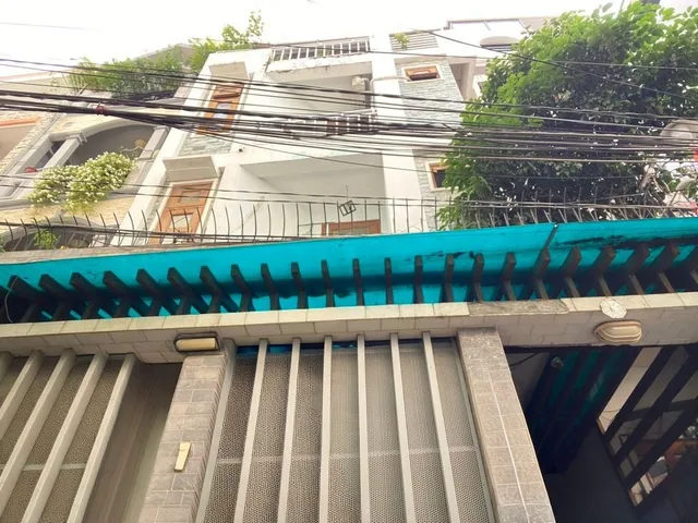 Bán nhà căn hộ dịch vụ phan xích long, sổ hồng riêng, 4 tầng