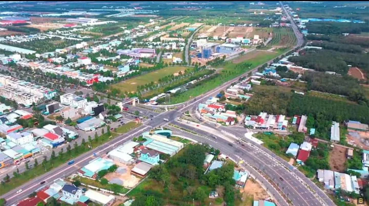 Bán đất 216.9m² có sẵn 100m² thổ cư ngang 5m giá 300 triệu tại Đường số 1 Xã Phú Riềng