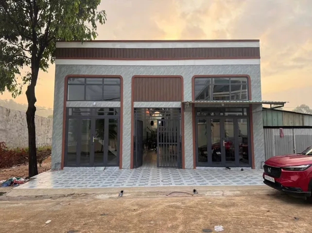 Cách KCN Mỹ Phước 3 500m là dãy trọ ngay đường NL11, phường Thới Hoà, Bến Cát chỉ 650 triệu.