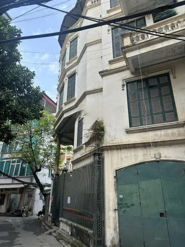 Cho thuê nhà đường Võng Thị,Tây Hồ, Hà Nội
Diện tích đất: 120 m²x4Tầng-100tr/1Tháng