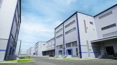 Cho thuê kho Xưởng 2600m2 ngay KCN Tam Phước Biên Hoà - pháp lý chuẩn, có trạm điện xiêu lớn 5000KVA. Giá chỉ 200tr/tháng.