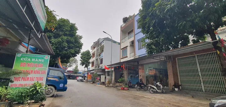 BÁN ĐẤT PHỐ CHỢ LƯƠNG SƠN - KINH DOANH ĐỈNH
