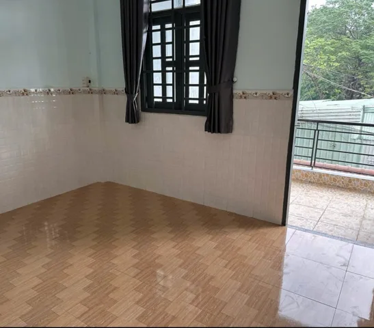 Bán gấp nhà Tân Phú, kênh 19/5, HXH rộng, SHR, giá bất ngờ 6,2 tỷ