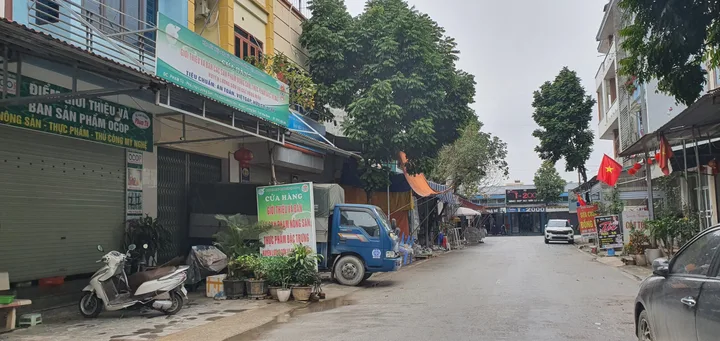 Ngon ! Lô phố chợ Lương Sơn đường lớn trục vào Khu RiverView