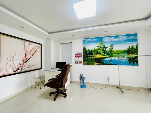 BDS HVL CẦN CHO THUÊ CĂN GÓC SÂN VƯỜN 8,6X20M NHÀ FULL NỘI THẤT
