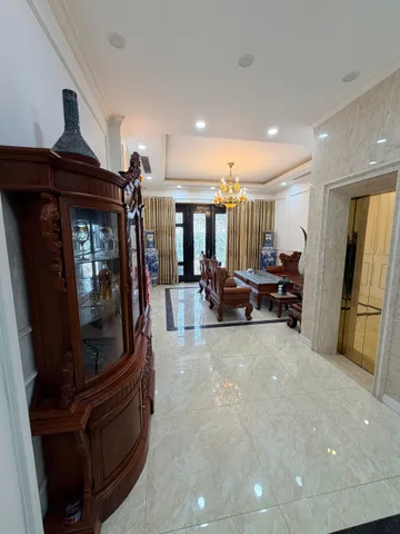 CHO THUÊ nguyên căn tại Vinhomes Marina Cực Đẹp