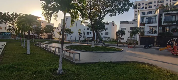 Bán nhà 3 tầng 95m² full thổ cư ngang 5m giá 11.75 tỷ tại Đường B7 Phường Nam Nha Trang