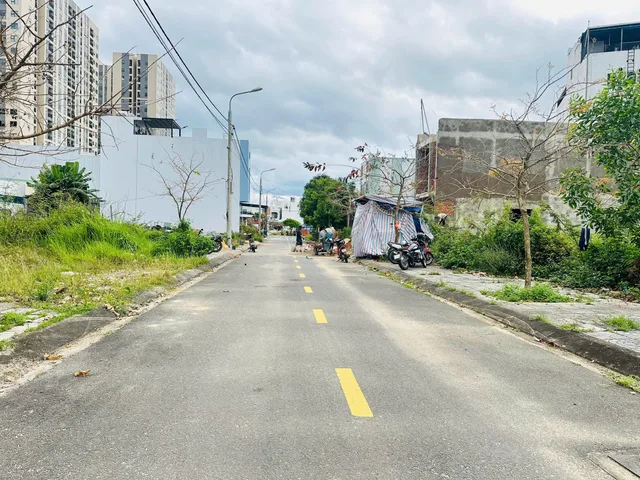 Rẻ nhất khu vực Cần bán  lô sạch đẹp đường 5m5 Trung Lập 5  Bàu Tràm Lakeside