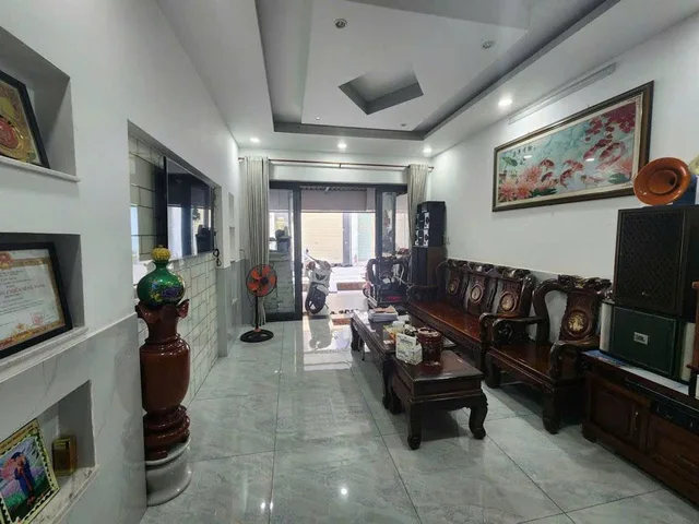 NHÀ_MỚI_Q.7 ĐẸP KHÁCH CHỈ XÁCH VALY VÀO Ở - XE HƠI NGỦ TRONG NHÀ- NỞ HẬU NHẸ TÀI LỘC. GIÁ NHỈNH 9 TỶ.