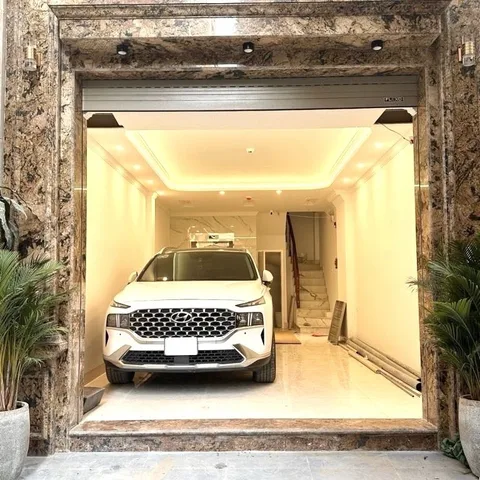Gara Oto- Nghĩa Đô-Hoàng Quốc Việt 58m2, 6 tầng thang máy, 25.t.ỷ