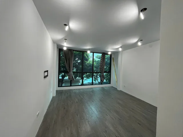 Cho thuê văn phòng 50 m2 tại dịch vụ Mỗ Lao, Đã ngăn 2 phòng làm việc