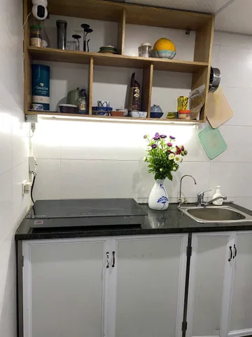Chính chủ cho thuê căn hộ trung tâm khu Bách-Kinh-Xây , BV Bạch mai, ô tô đỗ cửa