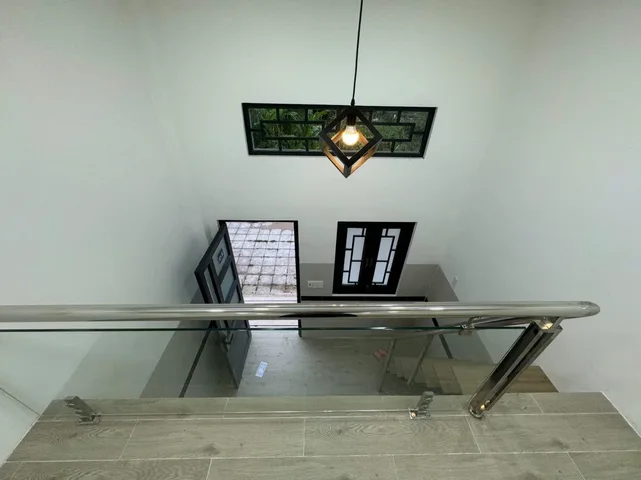 Bán căn hộ dịch vụ khu dân cư liền kề Phú Mỹ Hưng.