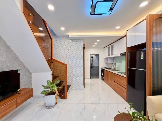 Nguyễn Lâm-Phú Nhuận, 2 tầng, 3 phòng ngủ, có pn trệt, chỉ 4.x