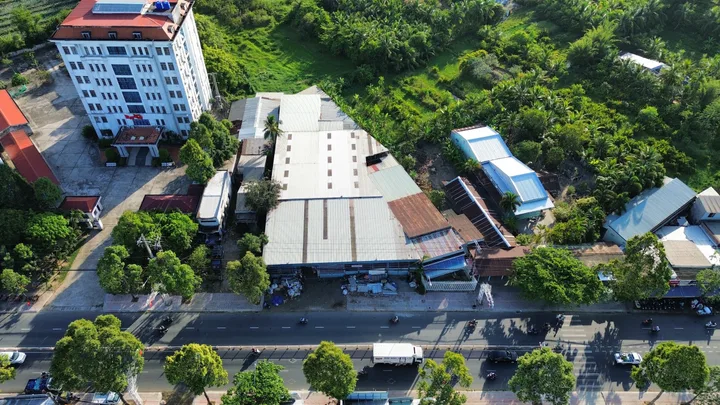 Mặt tiền lớn Võ Văn Kiệt