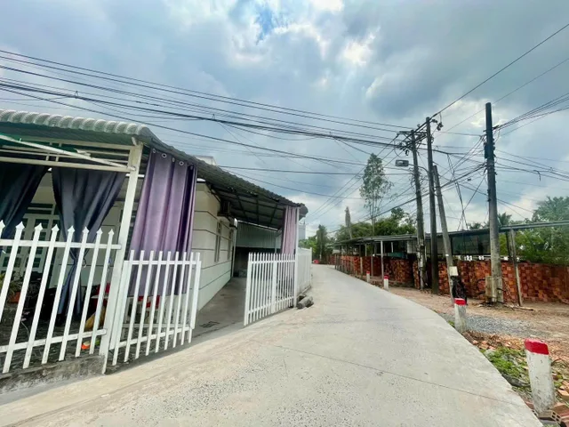 Bán nhà trệt Rạch Bến Bạ, Phường Hưng Phú, TP. Cần Thơ. Vị trí Gần Căn Nhà Màu Tím đường Chí Sinh.
