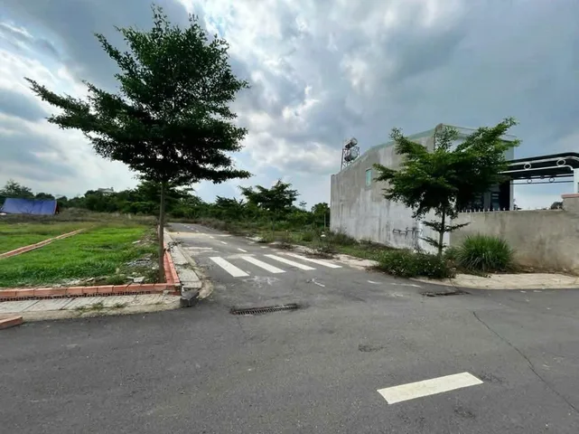 Bán đất xã Trảng Bom Đồng Nai, sổ riêng thổ cư, 106m2, 1 xẹc Nguyễn Hoàng.