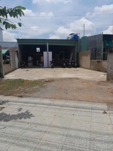 Bán Xưởng chính chủ. Mặt tiền nhựa lớn, HÓC MÔN