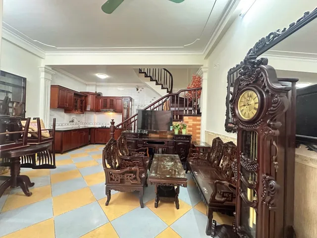 BÁN NHÀ PHỐ NGỌC KHÁNH, BA ĐÌNH, NHÀ DÂN XÂY, MẶT TIỀN RỘNG, GẦN NGAY PHỐ
