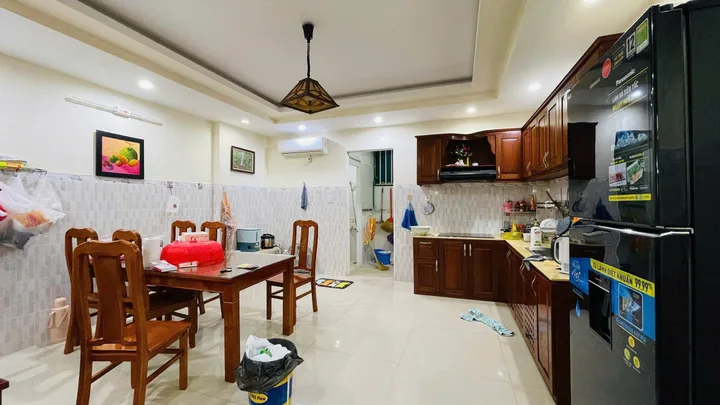 Bán nhà 3 tầng khu đô thị Mới Phước Long Nhà có sổ hồng hoàn công Giá bán: 8,5 tỷ