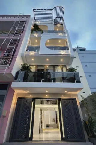 Bán nhà  mới phan huy ích 5 tầng sổ hoàn công. Gần emart