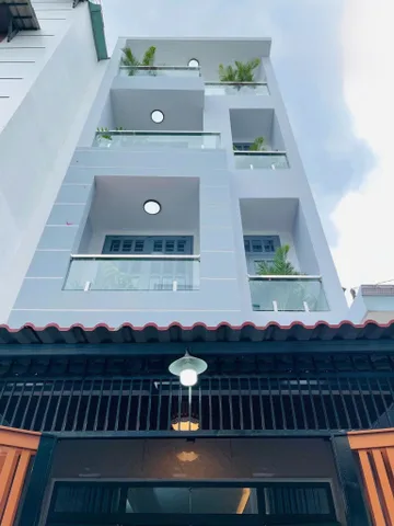 Vì lý do riêng gia đình cần bán gấp nhà Nguyễn Xí P26 Bình Thạnh diện tích 49m² vuông vức (4x12,5m).