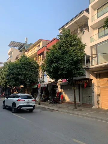 #tayho
Cho thuê nhà mặt phố Tứ Liên, Tây Hồ
✔ 80m² x 4 tầng
✔ Mặt tiền rộng
✔ Ô tô đỗ cửa
✔ Vỉa hè thoáng
Phù hợp showroom, siêu thị, văn phòng, spa…
Giá: 37 triệu/tháng (có thương lượng)