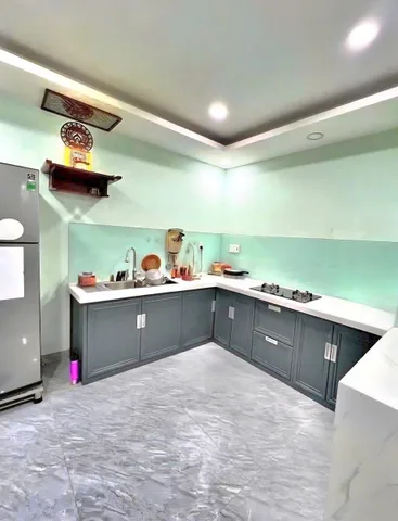 BÁN NHÀ ĐẸP CẠNH TÂ.N KỲ TÂN QUÝ - HẺM XE HƠI - ( 4.5X15M )