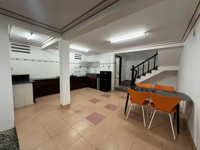 CHO THUÊ NHÀ NGUYÊN CĂN HẺM CAO BÁ QUÁT, PHƯỚC HẢI - NHA TRANG. LH 0905 800 366 - E Hiền