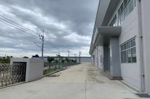 CHO THUÊ XƯỞNG tại phường Trảng Dài ( Thiện Tân cũ) tổng dt 6000 m2 Dt xưởng 4500 m2 giá 250 triệu/1 tháng.