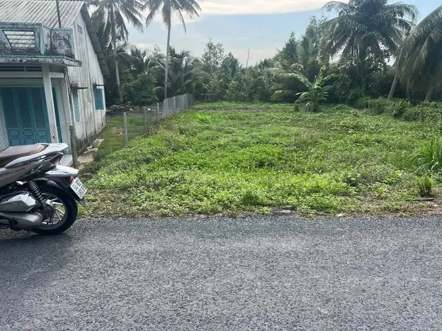 Cần bán 3,6 ha  công đất mặt tiền giáp lộ nhựa 5 tấn Mỹ Thạnh Trung-Tam Bình-VL