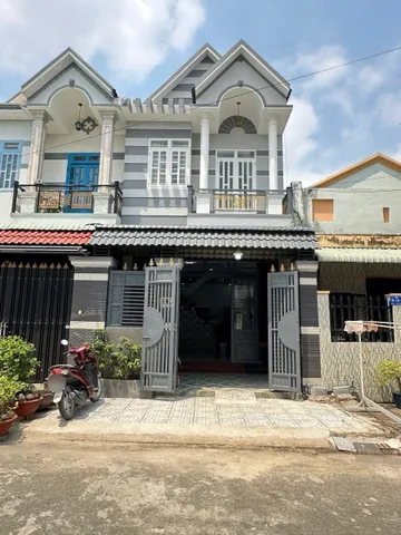 Nhà đẹp giá rẻ, 1T, 1L khu dân cư đông, an ninh tốt