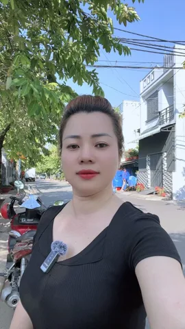 💰Chỉ 50Triệu/m2 hà
👉Mặt Tiền Nguyễn Thị Bảy - Bà Điểm
👉Sát chợ Đầu Mối Hóc Môn
🏡16x18M - Tặng Nhà Cổ xưa
❤️Trục thẳng Nguyễn Thị Sóc ra Nguyễn Thị Sáu - Tiện ích đẳng cấp
👉Tiện Phân Lô, Xây Biệt Thự, Showroom…
☎️lh #hangbadia #mattiengiarehocmon
