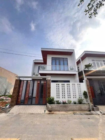 CĂN NHÀ GẦN CHỢ THẠNH PHÚ UỶ BAN PHƯỜNG TÂN TRIỀU CHỈ 1TY9 KHÔNG PHÁT SINH