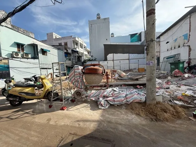 (QUẬN 7) ĐẤT VUÔNG, HẺM 160, GẦN NGÃ TƯ NGUYỄN THỊ THẬP, 60M2, KHU HIỆN HỮU, CHỈ 4,65T