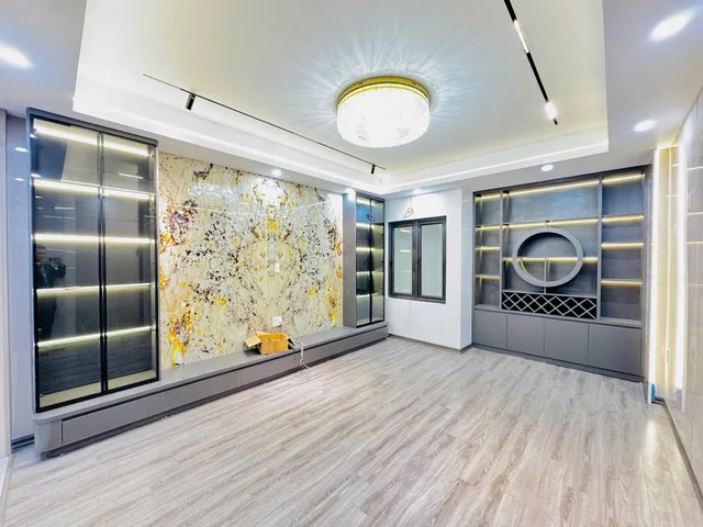 Nhà 5 tầng thang máy, ô tô vào nhà tuyến 2 Hùng Vương – Thượng Lý, Hồng Bàng, 59m² giá 8,6