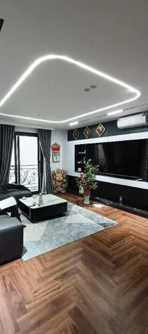 Khúc Thừa Dụ- Cầu Giấy 43m2, 6 tầng thang máy, sát mặt phố, nhú nhẹ 15 tỷ