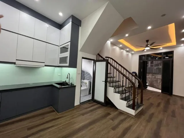 BÁN NHÀ TÔN ĐỨC THẮNG 41M² 8.6 TỶ 20 RA OTO TRÁNH