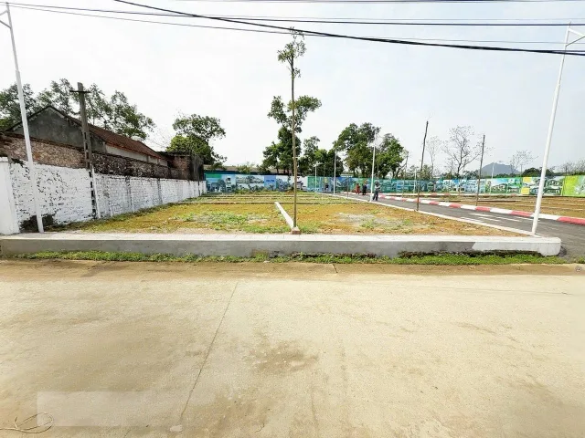 ⏳ CHỈ CÒN 1 LÔ DUY NHẤT – AI NHANH NGƯỜI ĐÓ ĐƯỢC

80m² – vuông đẹp – không lỗi phong thủy

🚗 Đường rộng ô tô vào tận đất
🏡 Khu dân cư hiện hữu – không lo hoang
📍 Gần chợ – trường – tiện ích đủ

💸 Giá cực mềm trong tầm tài chính 1 tỷ

⚠️ Chủ đang