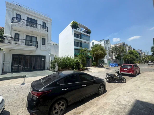 Biệt Thự 3 tầng Đường số 25 khu Bên Sông hiệp bình chánh thủ đức