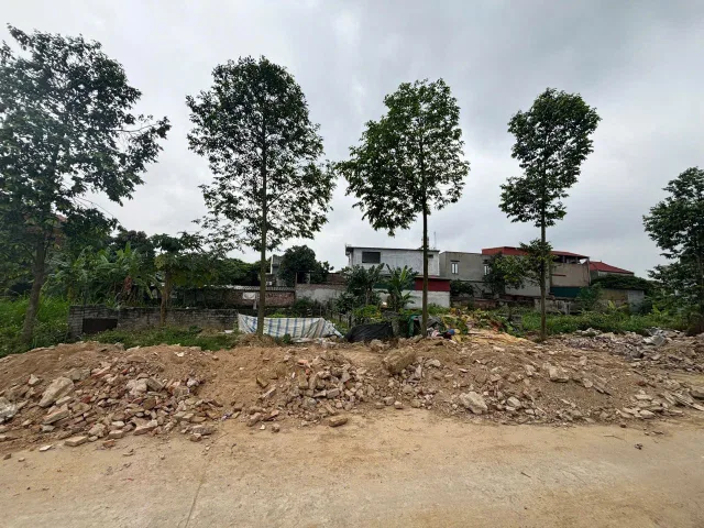 Bán 75m mặt tiền 5m đất hữu chấp hoà long kinh bắc. Cạnh khu đô thị vin bắc ninh. Phường kinh bắc tỉnh bắc ninh