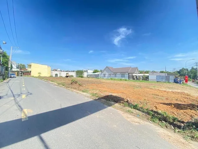 Bán đất 440m² có sẵn 200m² thổ cư ngang 10m giá 385 triệu tại Đường B5 Phường Minh Hưng