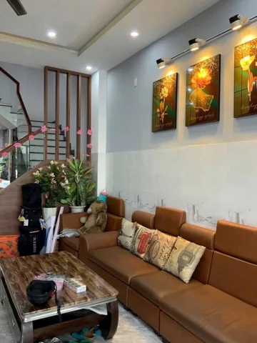 Cho thuê nhà 3 tầng mặt tiền Bùi Trang Chước , Hoà Xuân