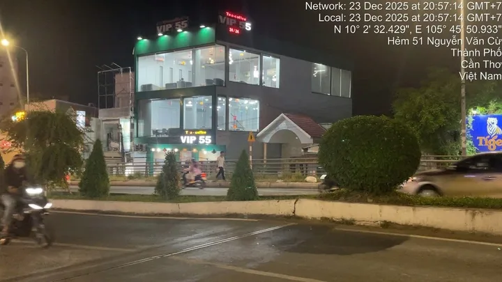 CHO THUÊ NHÀ MẶT TIỀN ĐƯỜNG NGUYỄN VĂN CỪ 3 LẦU