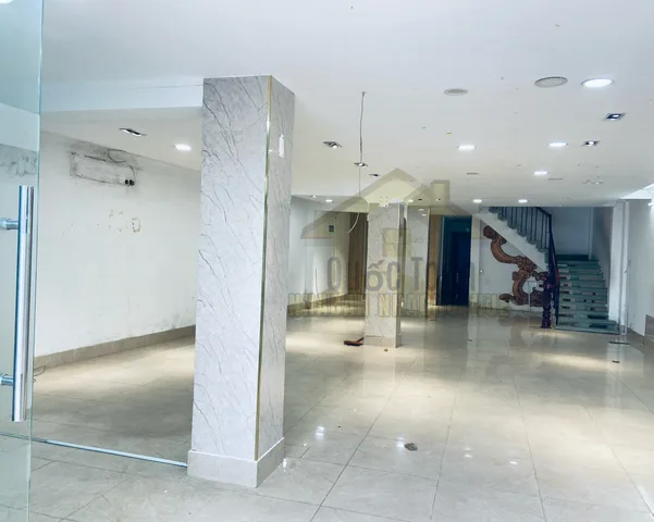 CHO THUÊ NHÀ MẶT TIỀN LÝ TỰ TRỌNG VỊ TRÍ TỐT