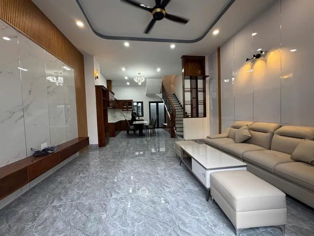 BÁN NHÀ ĐẸP 3 TẦNG MỚI 100% TẠI VĨNH NGỌC GẦN BỜ KÈ SÔNG CÁI - GIÁ TỐT CHỈ 3,75 TỶ