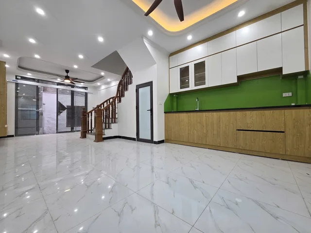 Chính chủ e bán nhà cạnh trường THCS Ngô Sỹ Liên, chợ Chúc, bệnh viện Chương Mỹ, S43.5m2, 4 tầng.