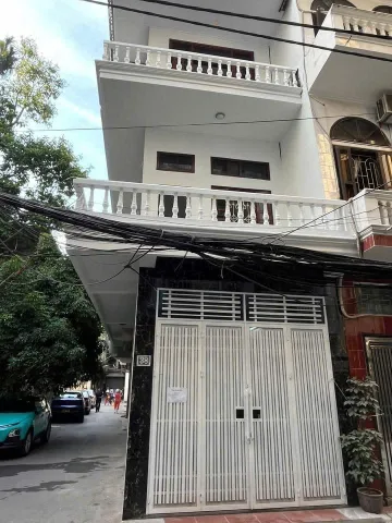 Cho Thuê Nhà Ngõ 198 Lê Trọng Tấn - Thanh Xuân 40M² 4 Ngủ - Lô Góc - Ô Tô qua nhà - Giá Thuê 16tr
